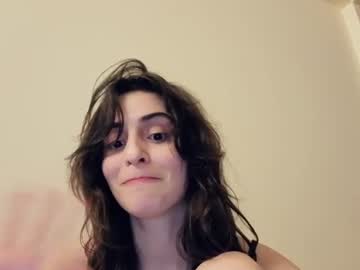 Sexy live cam screenshot of wonderland_stia's webcam / video chat room