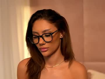 Sexy live cam screenshot of ava_heath's webcam / video chat room
