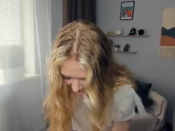 Sexy live cam screenshot of dennabetters's webcam / video chat room