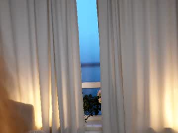 Sexy live cam screenshot of edithgalpin's webcam / video chat room