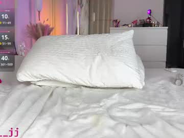 Sexy live cam screenshot of eva_j's webcam / video chat room