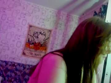 Sexy live cam screenshot of girl_u_never_met's webcam / video chat room