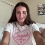 Sexy live cam screenshot of graciesmith27's webcam / video chat room