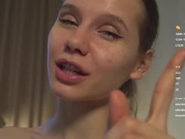 Sexy live cam screenshot of happynewdear's webcam / video chat room