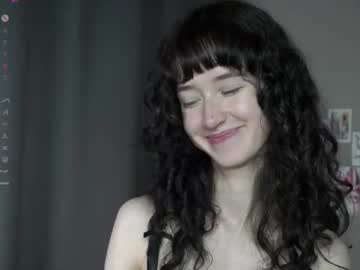 Sexy live cam screenshot of indiramcclamroch's webcam / video chat room