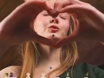 Sexy live cam screenshot of lissa_meooow's webcam / video chat room