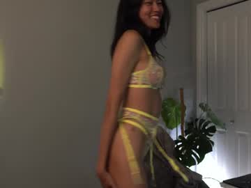 Sexy live cam screenshot of littlemiss_kira's webcam / video chat room