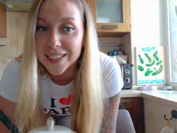 Sexy live cam screenshot of _mari_'s webcam / video chat room