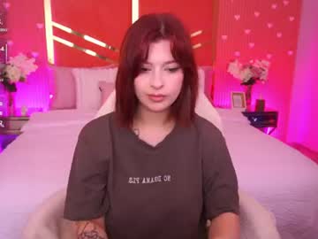 Sexy live cam screenshot of mikiikiwi's webcam / video chat room
