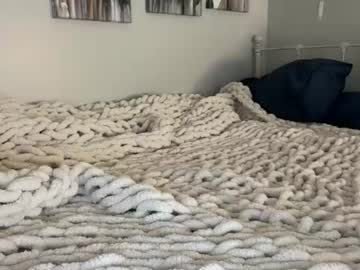 Sexy live cam screenshot of minahoneyy38's webcam / video chat room