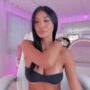 Sexy live cam screenshot of miss_diamond__'s webcam / video chat room