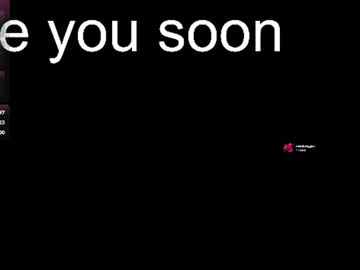 Sexy live cam screenshot of mivalure's webcam / video chat room