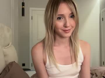 Sexy live cam screenshot of princessmood's webcam / video chat room