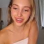 Sexy live cam screenshot of sofiaaaxoxoxo's webcam / video chat room