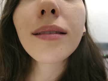 Sexy live cam screenshot of uninvited_raccoon's webcam / video chat room