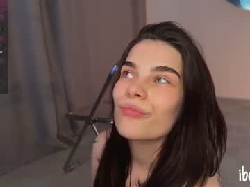 Sexy live cam screenshot of adriana_allen's webcam / video chat room