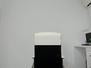 Sexy live cam screenshot of anayscaandy's webcam / video chat room