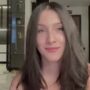 Sexy live cam screenshot of bella_hayes's webcam / video chat room