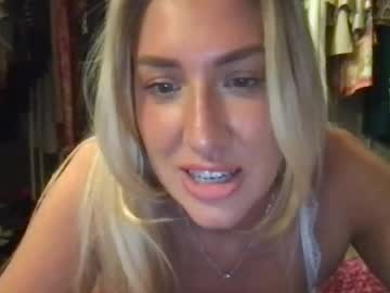Sexy live cam screenshot of blakiebby5's webcam / video chat room