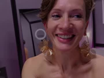 Sexy live cam screenshot of dorothy_meyer's webcam / video chat room