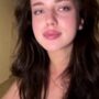 Sexy live cam screenshot of farrahburde's webcam / video chat room