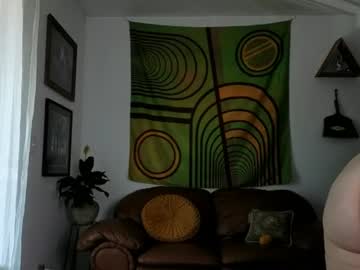 Sexy live cam screenshot of forestdarling's webcam / video chat room