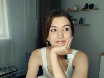 Sexy live cam screenshot of haleyzenk's webcam / video chat room