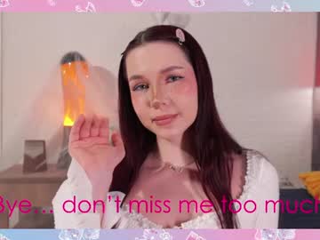 Sexy live cam screenshot of kategoodg1rl's webcam / video chat room