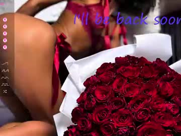 Sexy live cam screenshot of lisa__fox's webcam / video chat room