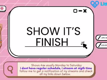 Sexy live cam screenshot of little_effy18_'s webcam / video chat room