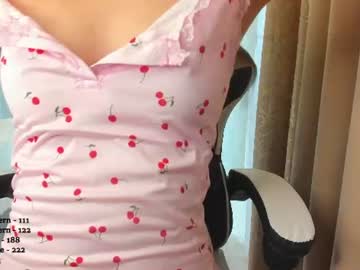 Sexy live cam screenshot of lovehearts_girl's webcam / video chat room
