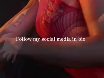 Sexy live cam screenshot of monika_reed1's webcam / video chat room