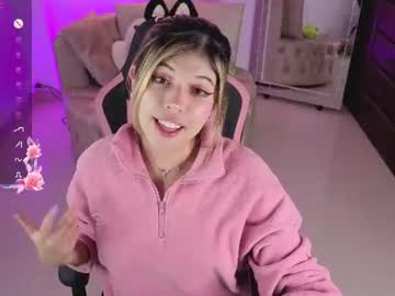 Sexy live cam screenshot of nataasha___'s webcam / video chat room