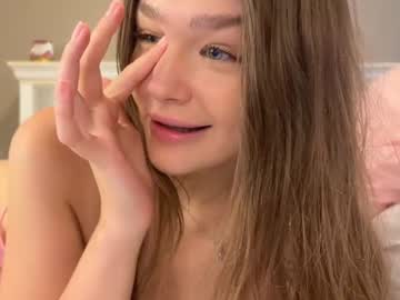 Sexy live cam screenshot of notecarret's webcam / video chat room