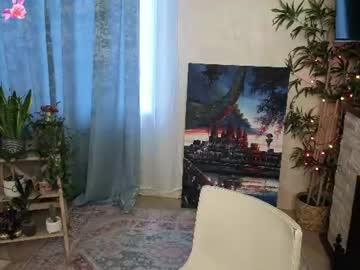 Sexy live cam screenshot of nothing_freya's webcam / video chat room