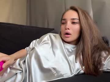 Sexy live cam screenshot of quantum_heart's webcam / video chat room