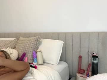 Sexy live cam screenshot of thepaisleyrose's webcam / video chat room