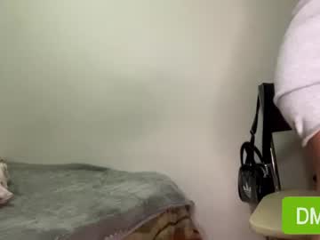 Sexy live cam screenshot of yettahagins's webcam / video chat room
