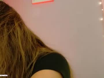 Sexy live cam screenshot of yourrmuse_'s webcam / video chat room