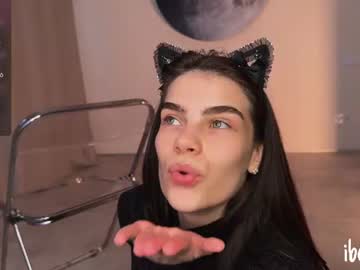 Sexy live cam screenshot of adriana_allen's webcam / video chat room