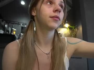Sexy live cam screenshot of agnessi_'s webcam / video chat room