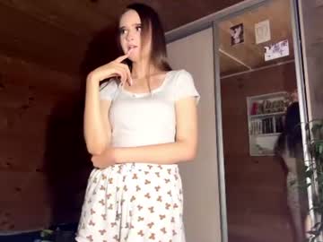 Sexy live cam screenshot of alinaantignani's webcam / video chat room