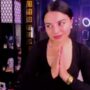 Sexy live cam screenshot of alma_pearl's webcam / video chat room