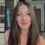 Sexy live cam screenshot of bella_hayes's webcam / video chat room