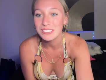 Sexy live cam screenshot of brooklynn6's webcam / video chat room