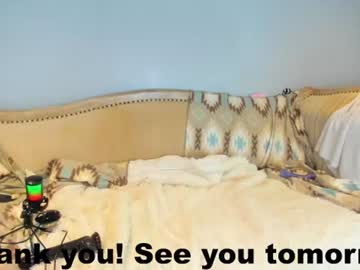 Sexy live cam screenshot of eatmygingersnapps's webcam / video chat room