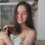 Sexy live cam screenshot of elarahayes's webcam / video chat room