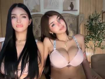 Sexy live cam screenshot of emeraldfvckinggreyson's webcam / video chat room