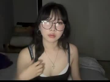 Sexy live cam screenshot of gisellebae's webcam / video chat room