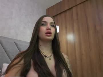 Sexy live cam screenshot of im_manu's webcam / video chat room